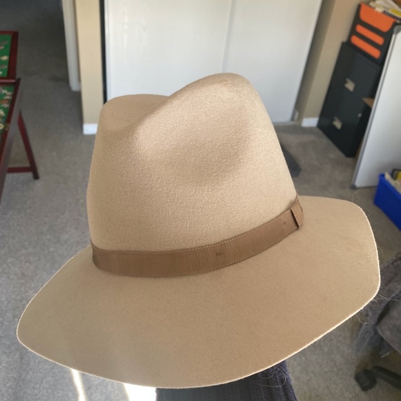 Aritzia Auxiliary Wool Fedora Hat - Picture 3 of 4